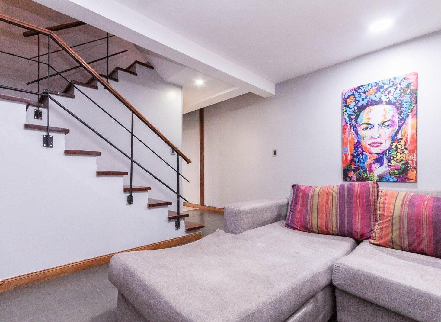 Foto de Triplex 4 Ambientes con Garage y Patio, en excelente estado y ubicación, imagen 3