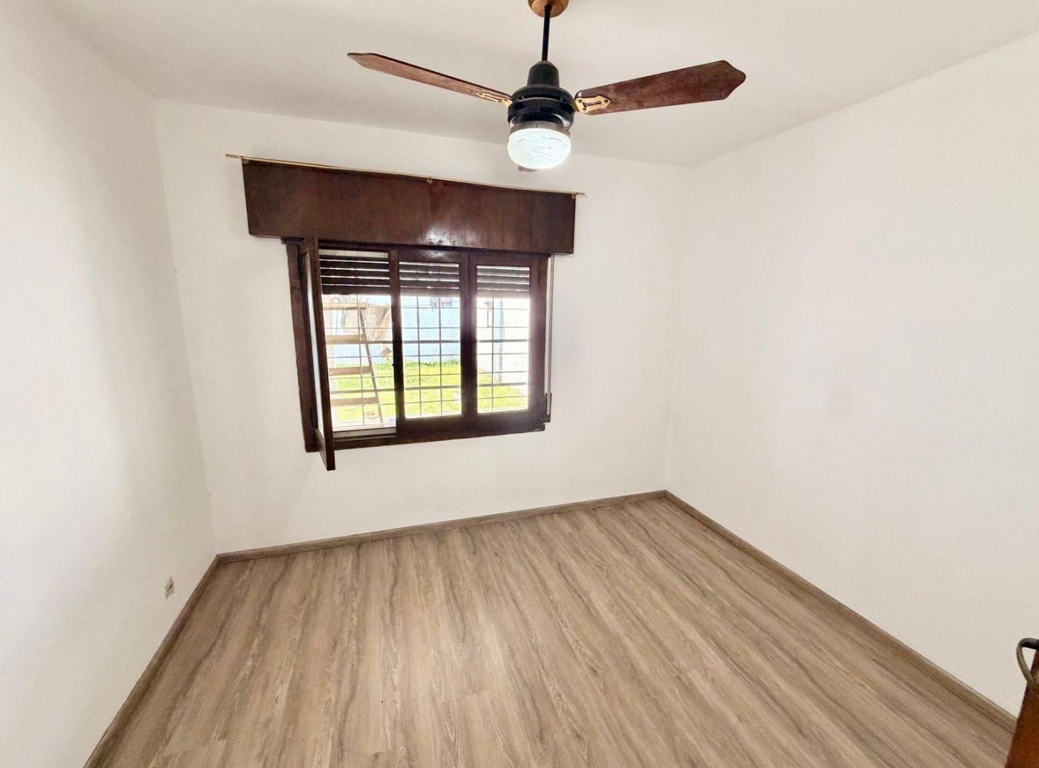 Foto de Excelente casa 2 ambientes con jardin y parrilla, imagen 5