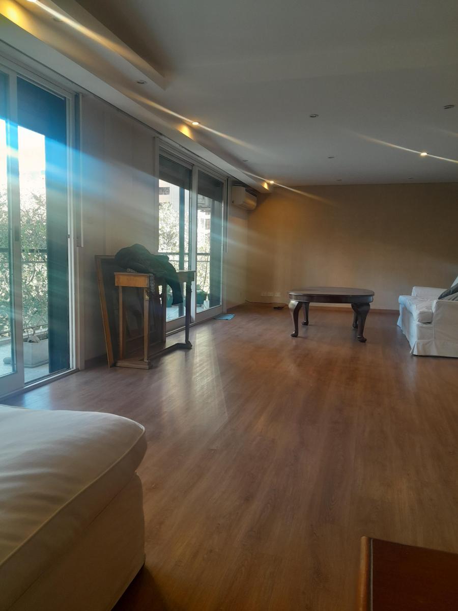 Venta 6 Ambientes Torre y Cochera Embajadas 4