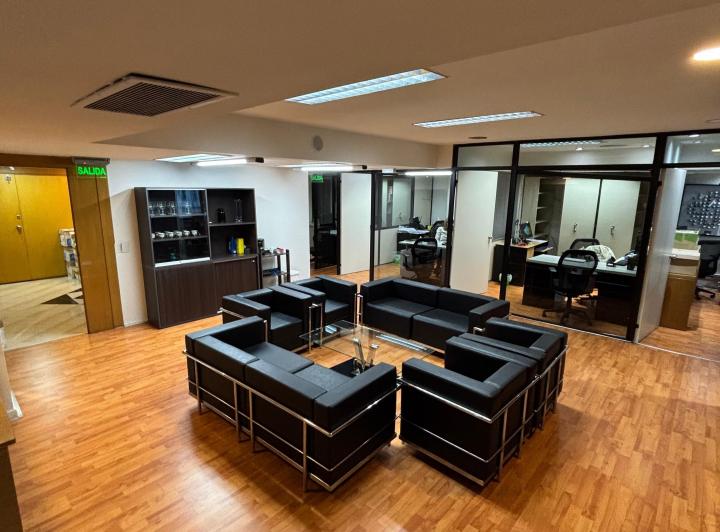 Aquiler oficina premium world trade center cocheras 2