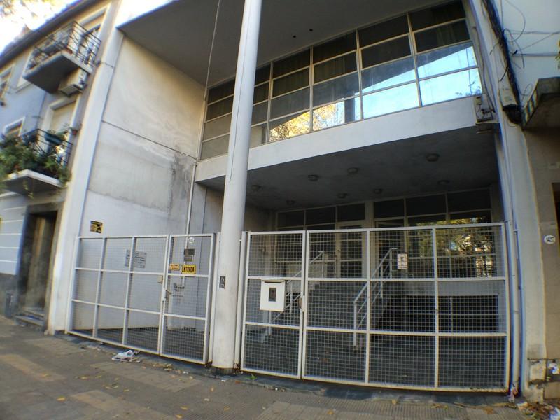 Alberdi, J B Av 1400 Edificio Centro Medico /. Oficina Lote Propio Corredor Medio 4