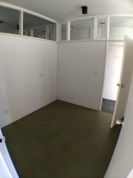 Alberdi, J B Av 1400 Edificio Centro Medico /. Oficina Lote Propio Corredor Medio 2