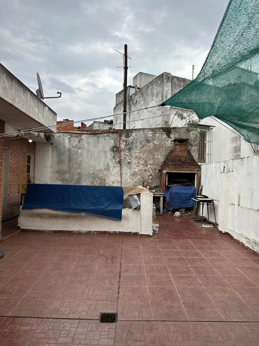 Lote 9,4 X 29 / Local y Vivienda a Reciclar 4