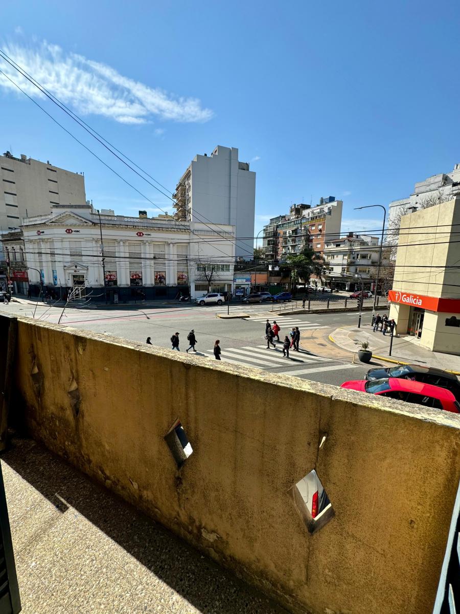PH Frente Ideal Vivienda o Comercial. 3