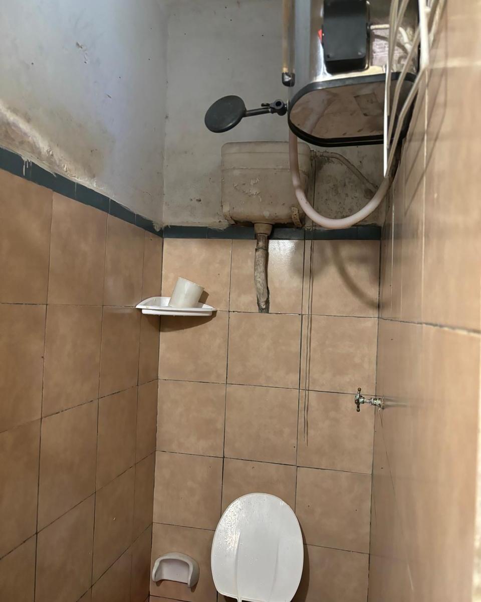 4 Unidades en PH Sin Subdivision 2 Monoambientes 1 Dos Ambientes y un 4 Ambientes 3
