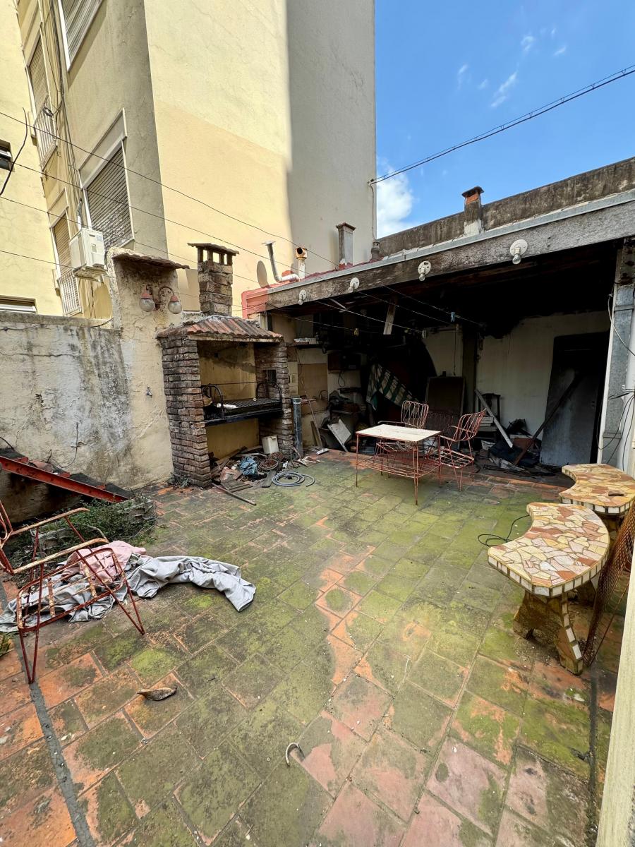 Casa con Local Ideal Refacción o Emprendimiento Inmobiliario 3
