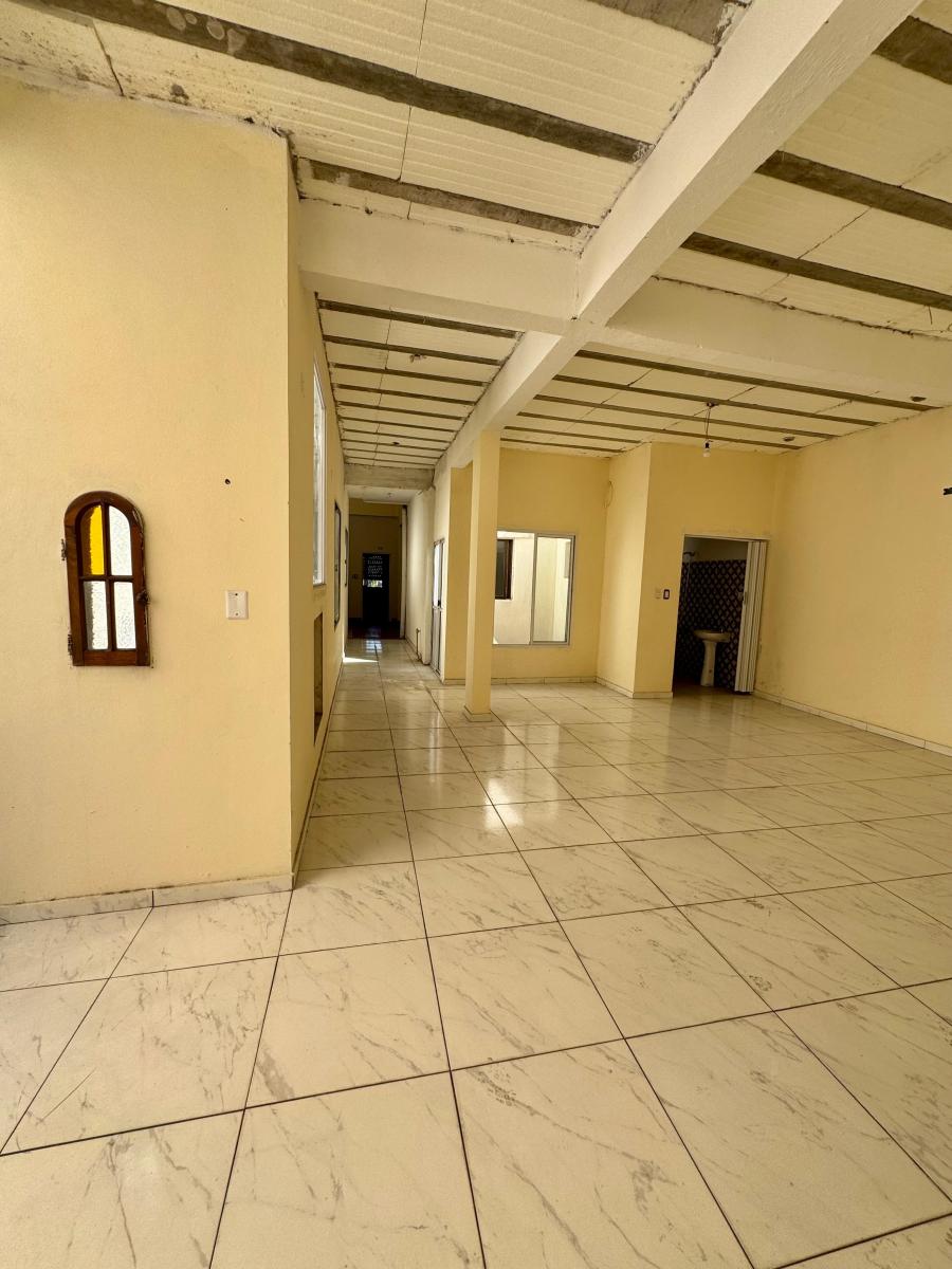 Lote Ideal 8.66 X 18 Para Destino Comercial o Vivienda Multifamiliar. 5