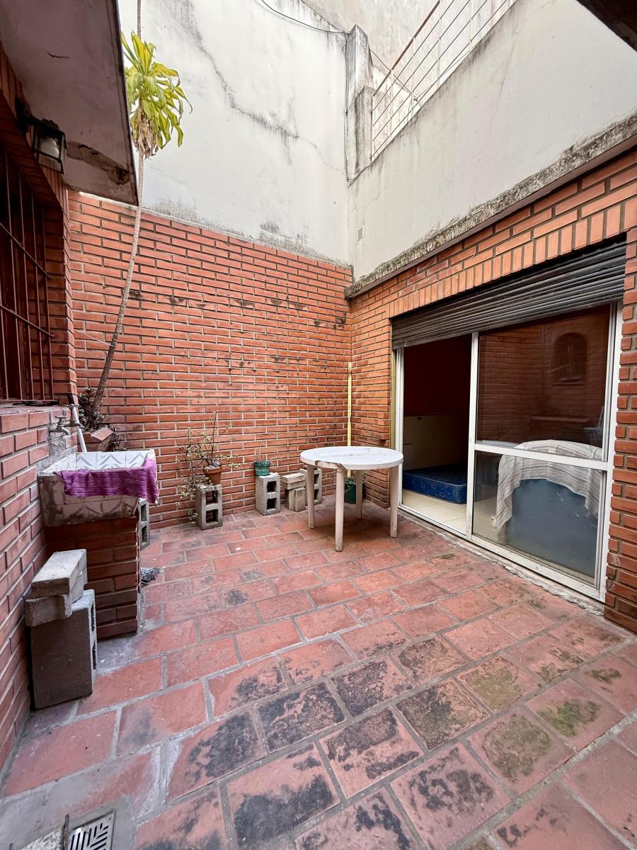Casa en Dos Plantas con Garaje, Terraza y Quincho 2