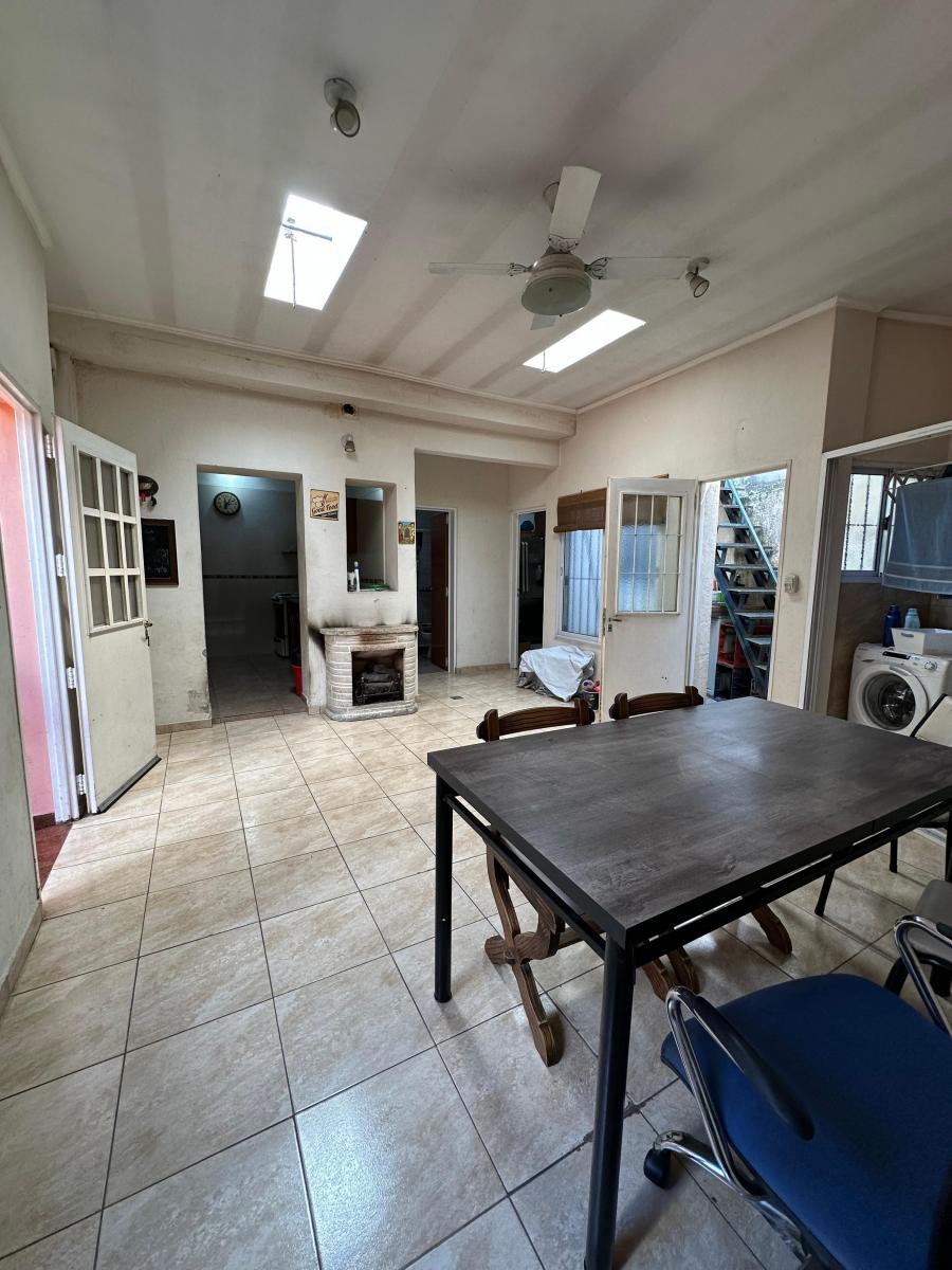 Casa con Garage, Patio y Terraza 3