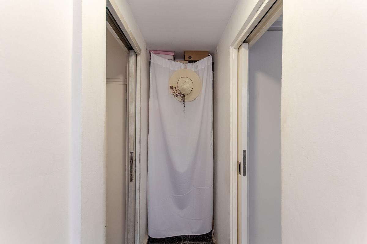 Venta - Amplio Departamento de 5 Ambientes Colegiales! 2