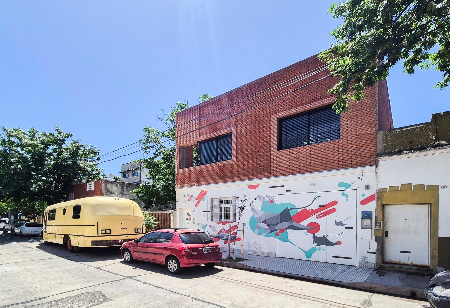 Foto de VENTA — Casa Arquitectónica 6 Ambientes con Patio, Terraza, Jardín y, imagen 4