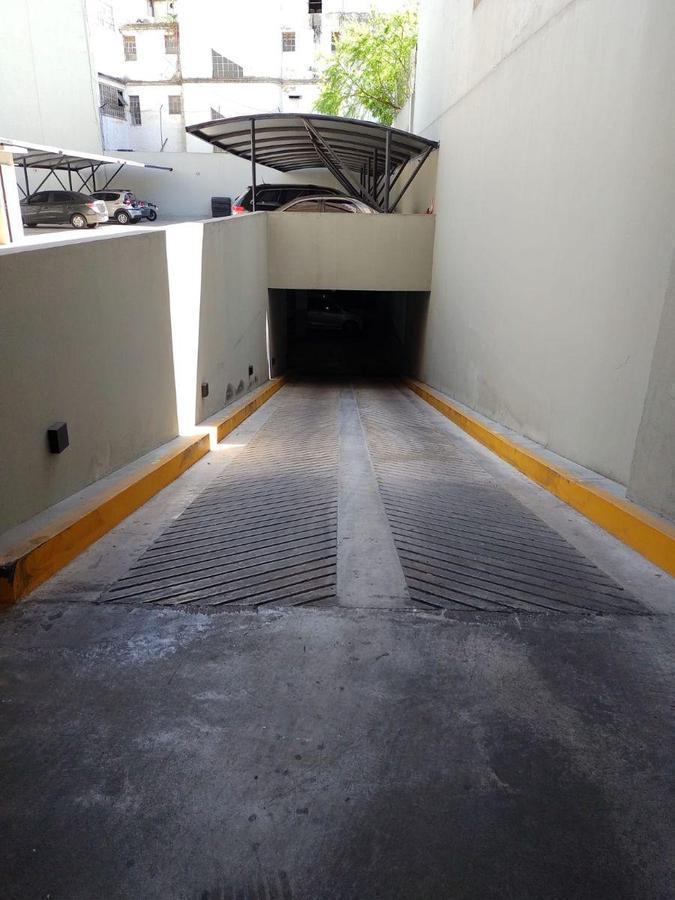 Foto de COCHERA CUBIERTA EN PLENO BARRIO DE CABALLITO, imagen 5