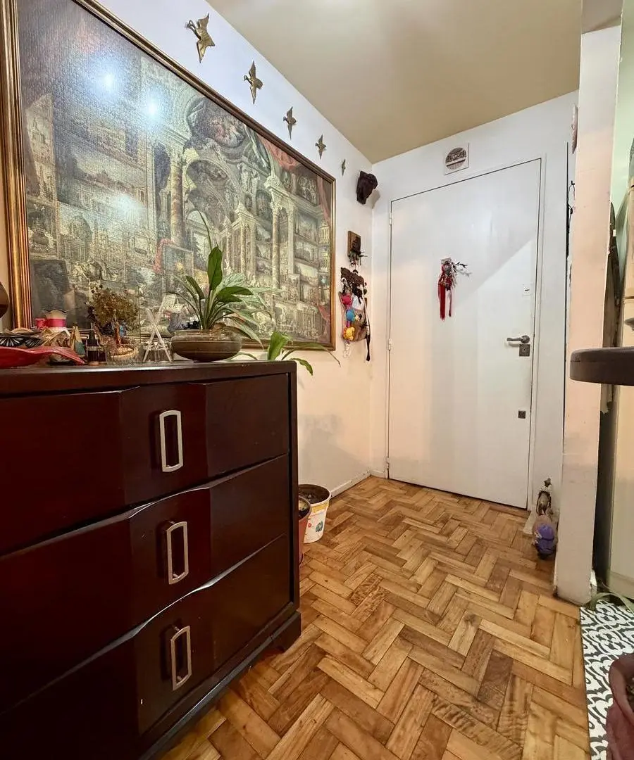 Oportunidad: 2 ambientes en 1° piso, a pasos de Av. San Martín 3