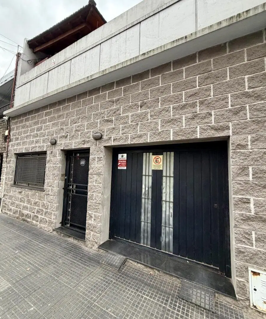 PH AL FRENTE CON ENTRADA INDEPENDIENTE, GARAGE, QUINCHO Y TERRAZA PROPIA 5