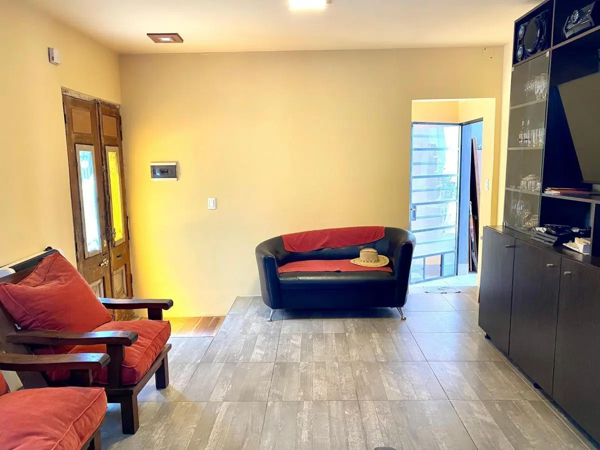 Casa en excelente estado con posibilidad de subdivisión (planos aprobados) 5