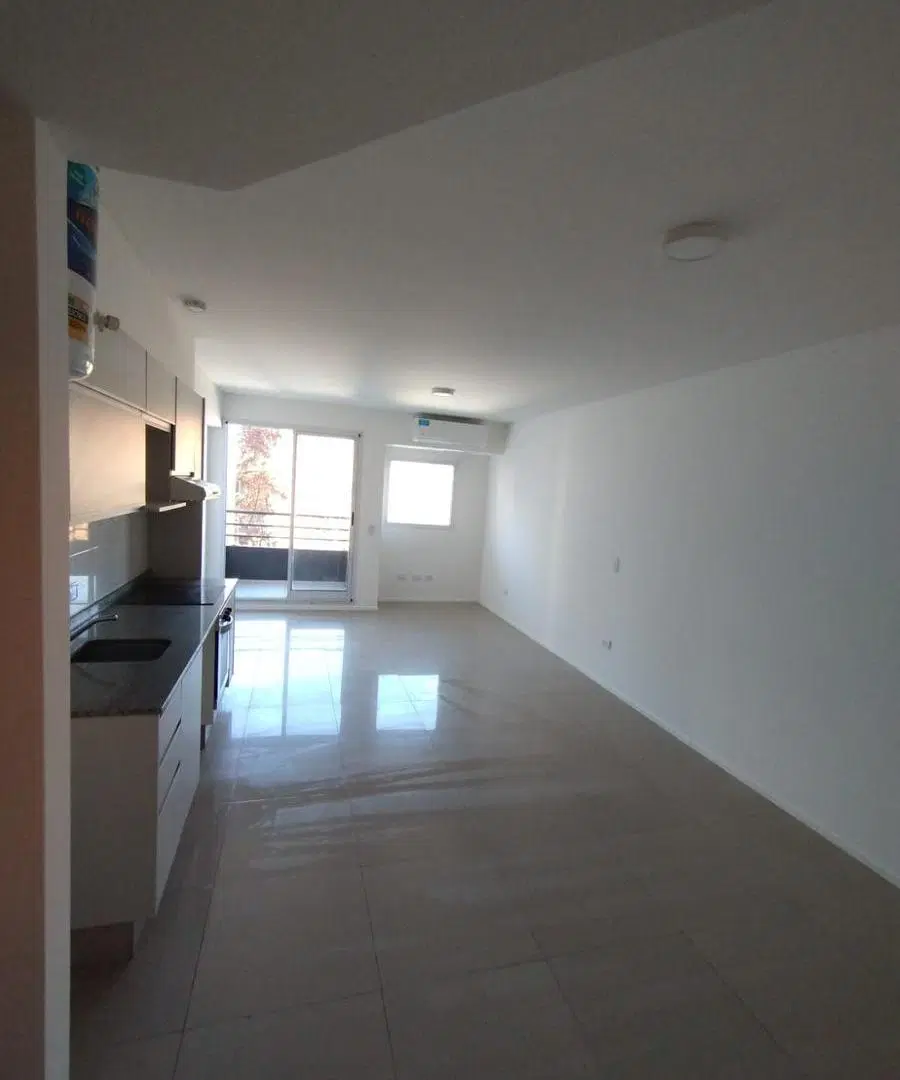 Departamento de un ambiente con balcón ctfte 3