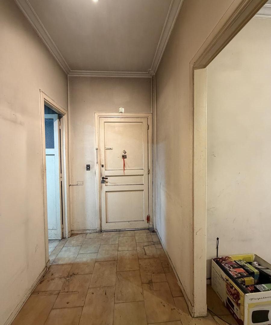 Foto de 3 amb Primer piso a refaccionar, muy luminoso y amplio, imagen 3