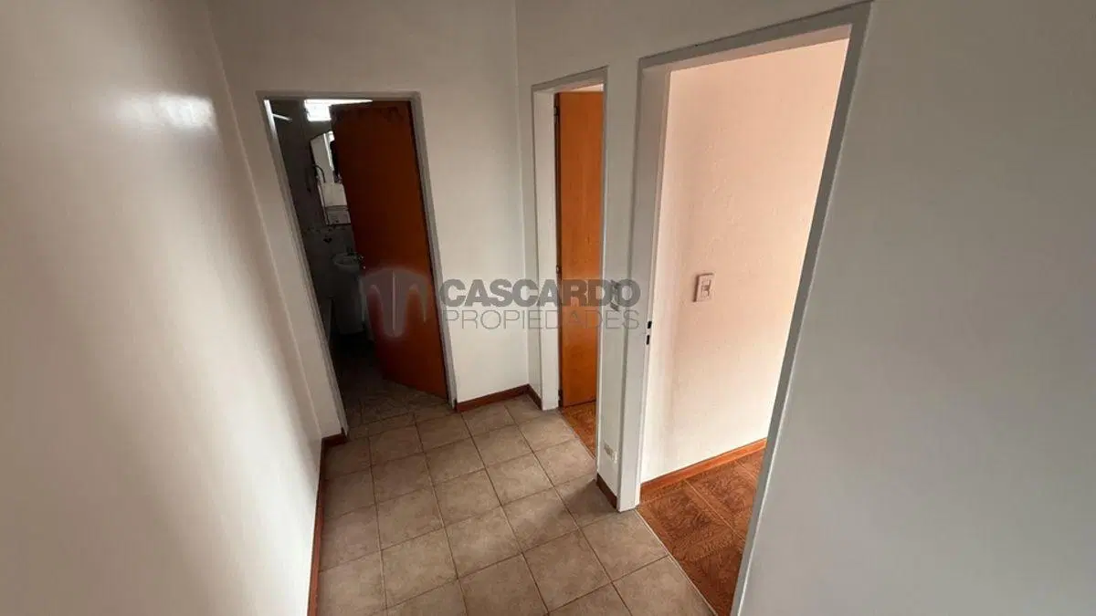 Dpto tipo dúplex en 1er piso por escalera sin expensas 4