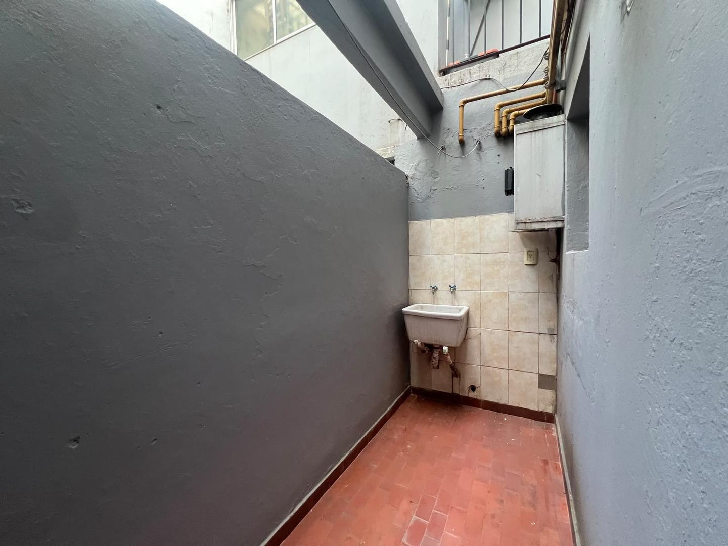 Foto de Monoambiente con patio y sin expensas, imagen 5