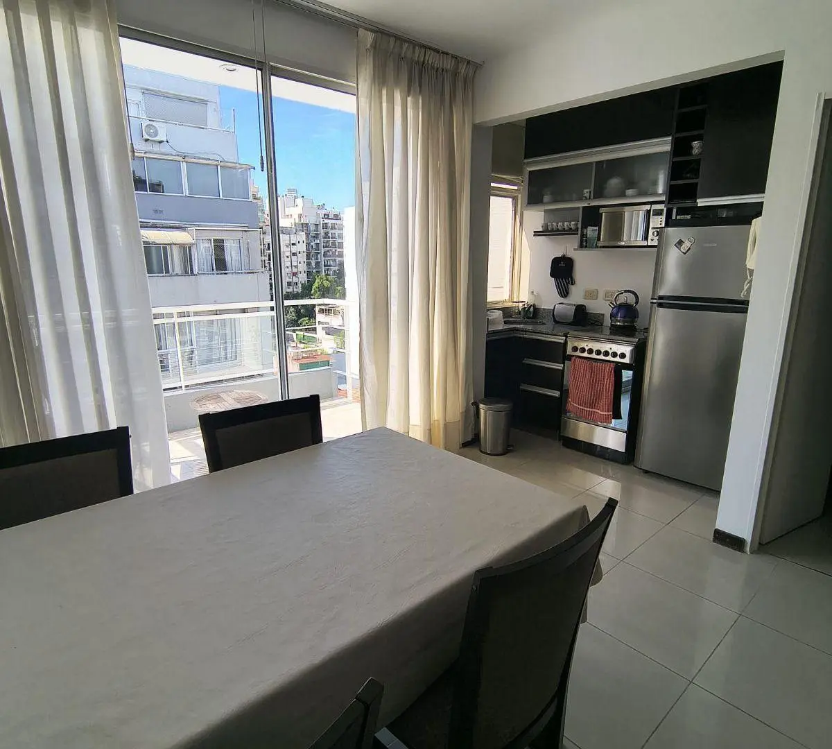 ZONA UP - Excelente monoambiente dividido con balcon y amenities 3