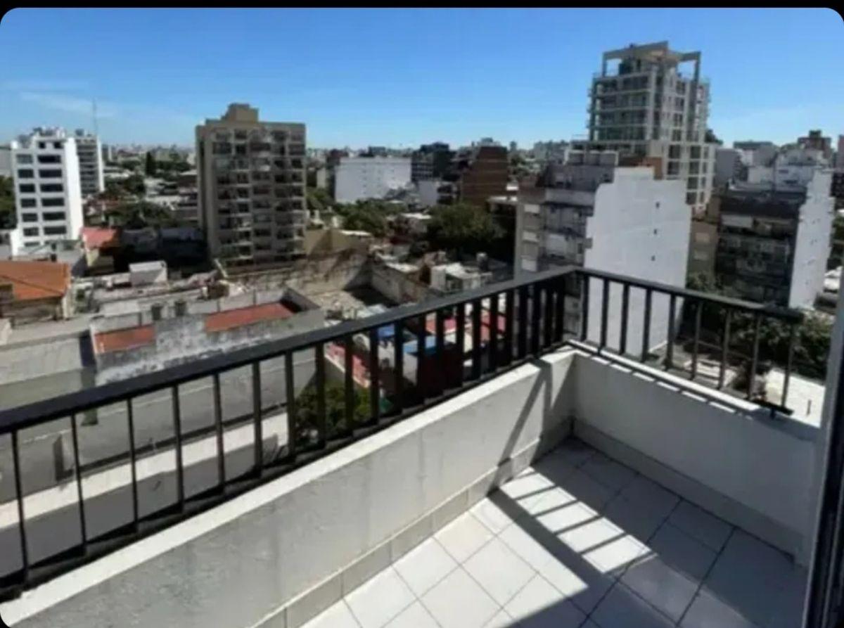 Foto de Muy lindo dpto 2 amb a contrafrente con balcon - Flores -, imagen 1