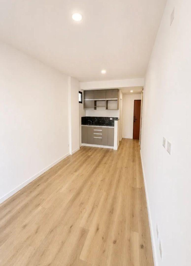 Foto de Muy lindo monoambiente con balcon al frente Chacarita -, imagen 4