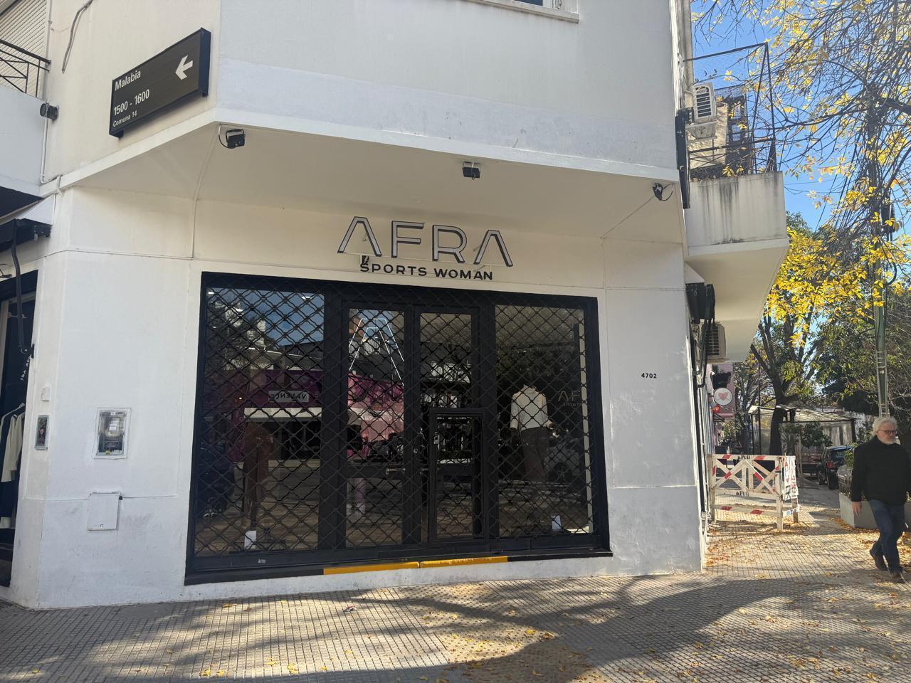 Local en Excelente esquina - Honduras y Malabia