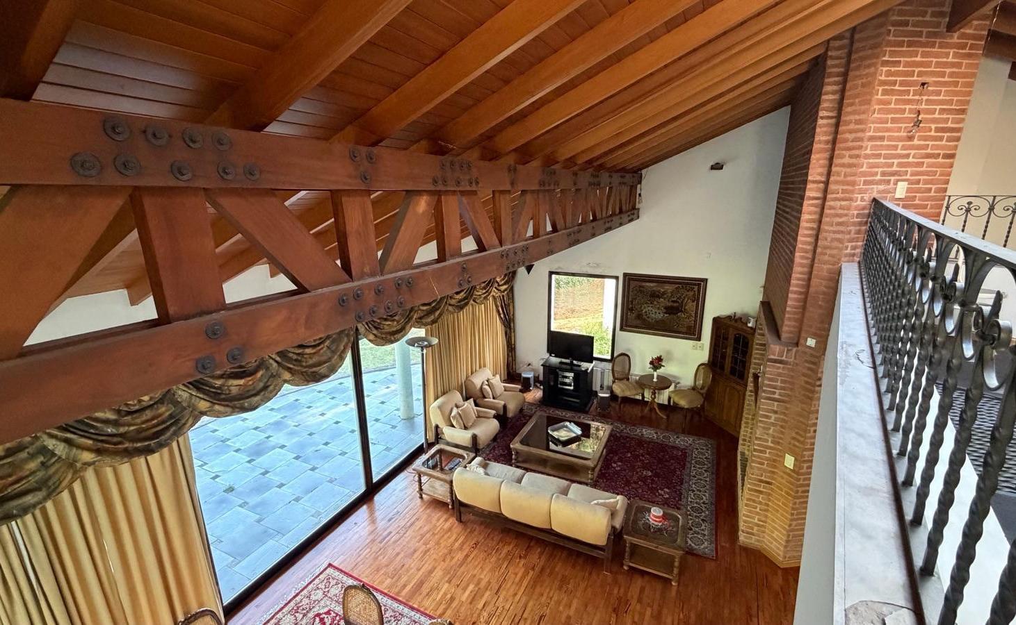 Casa en venta en Barrio Parque El Trébol excelente ubicación casa premium