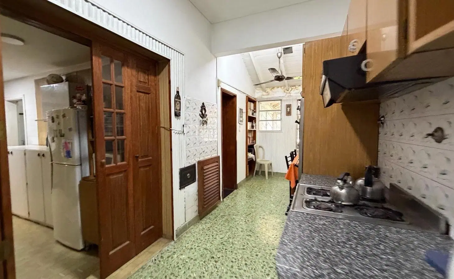 VENTA CASAQUINTA 2670m2 de parque 4 dormitorios quincho y piscina EL TRÉBOL 2