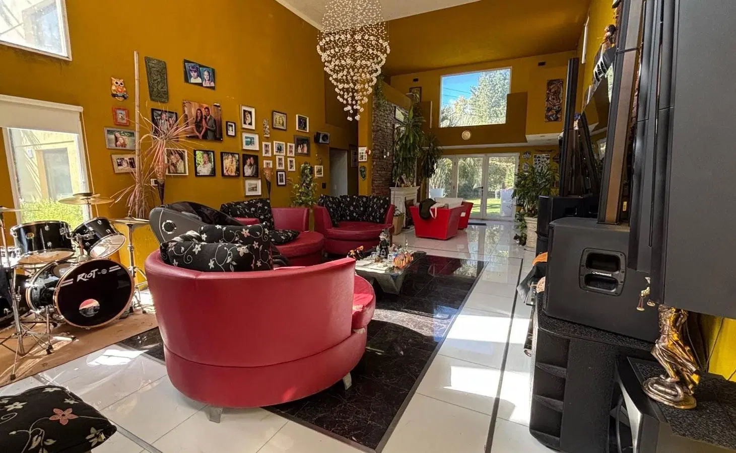 VENTA CASA BARRIO EL TREBOL 1467m2 5 DORM 3 BAÑOS QUINCHO PISCINA 8