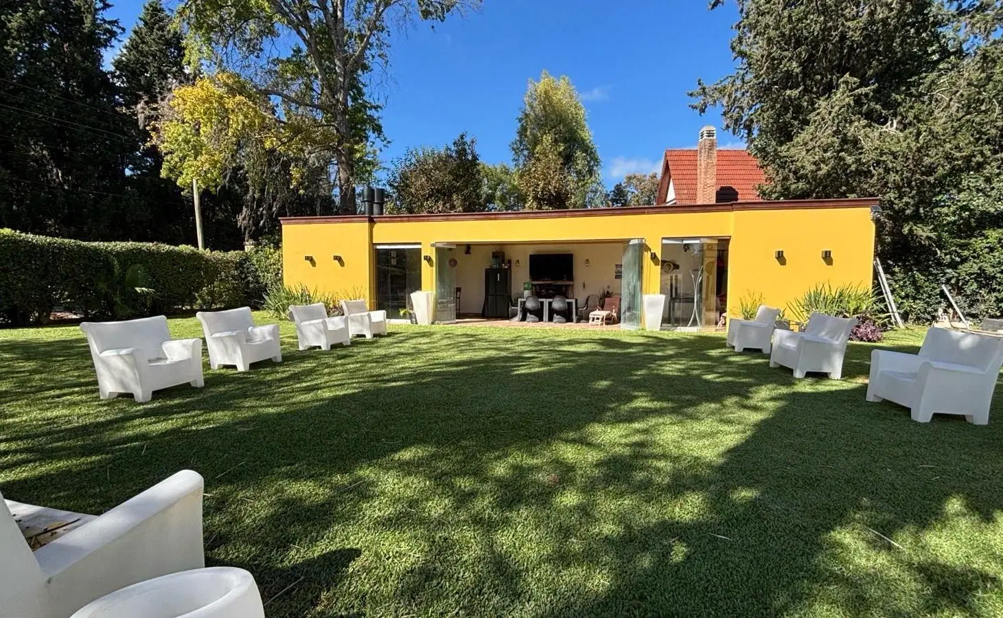 VENTA CASA BARRIO EL TREBOL 1467m2 5 DORM 3 BAÑOS QUINCHO PISCINA 4