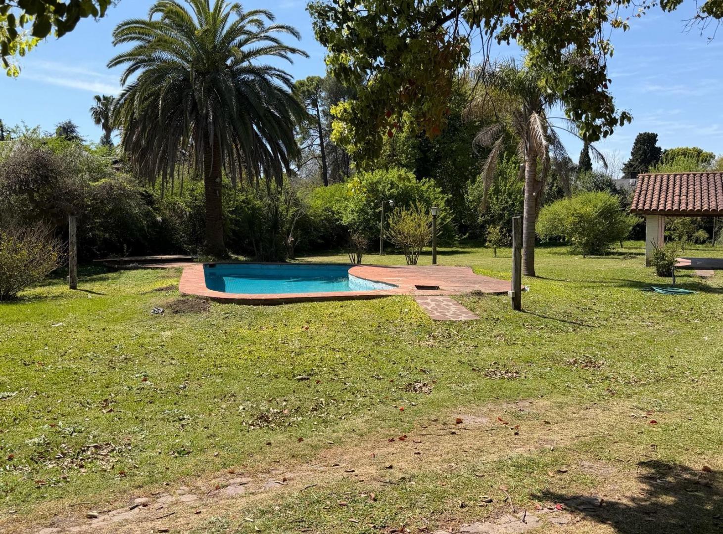 Foto de VENTA CASA QUINTA BARRIO EL TREBOL 3400m2 QUINCHO PISCINA 2 casas 1 a, imagen 4