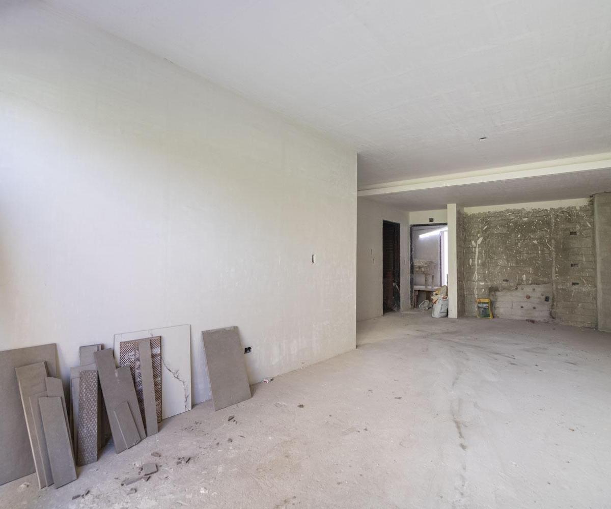 Departamento en Venta de 3 Ambientes en Abasto 5