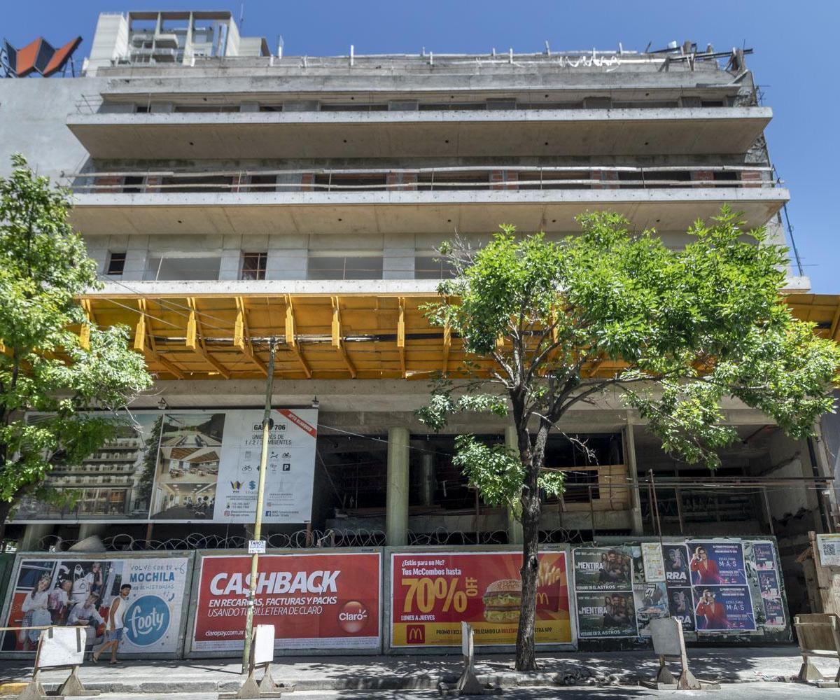 Departamento en Venta de 3 Ambientes en Abasto 5