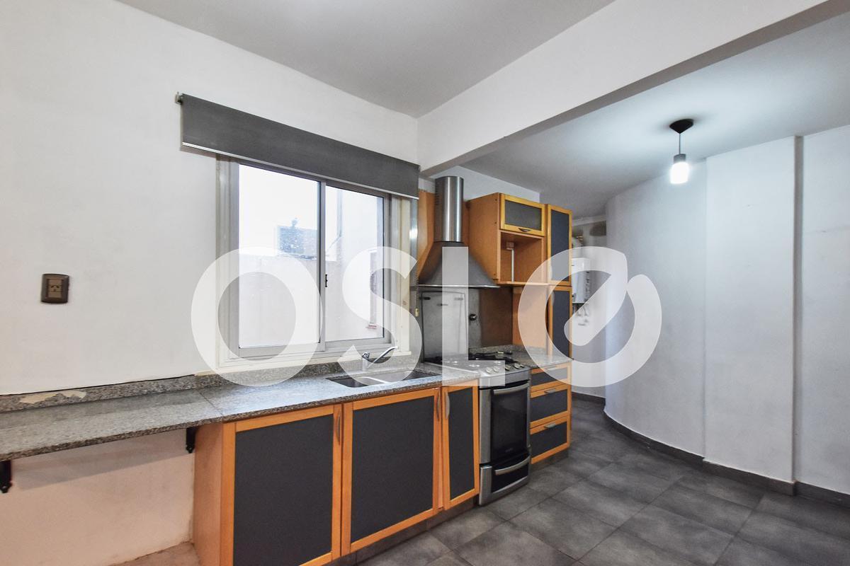 Departamento en Venta de 3 Ambientes en Paternal de 91 m². Perfecto Estado. 2