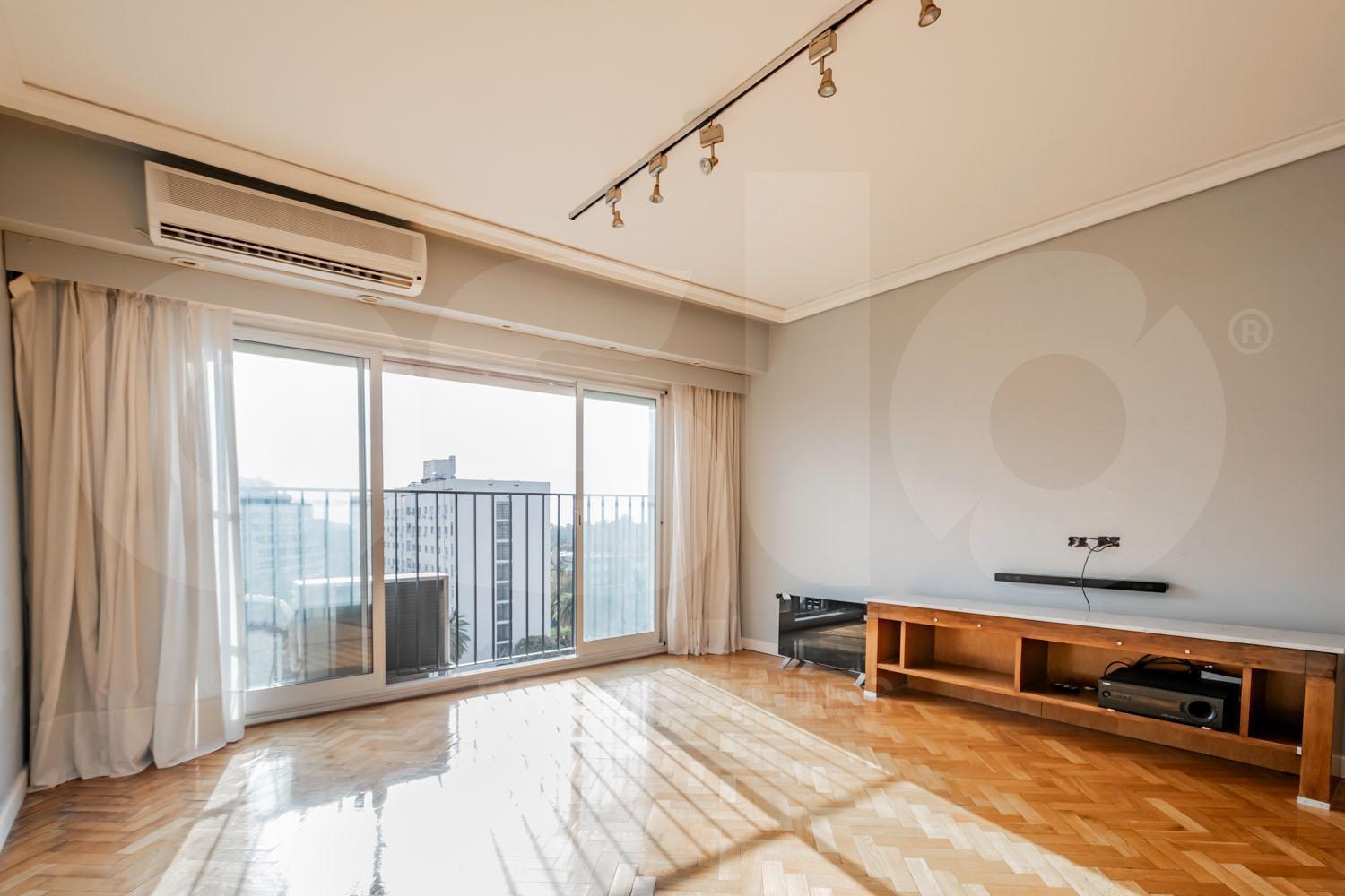 Departamento en venta de 4 ambientes en Belgrano con cochera