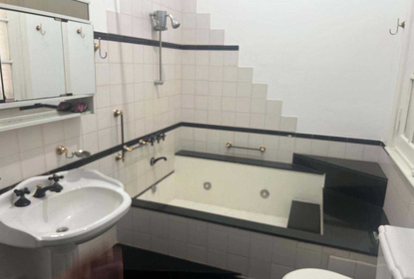 Foto de Departamento Antiguo 4 ambientes en Recoleta, imagen 3