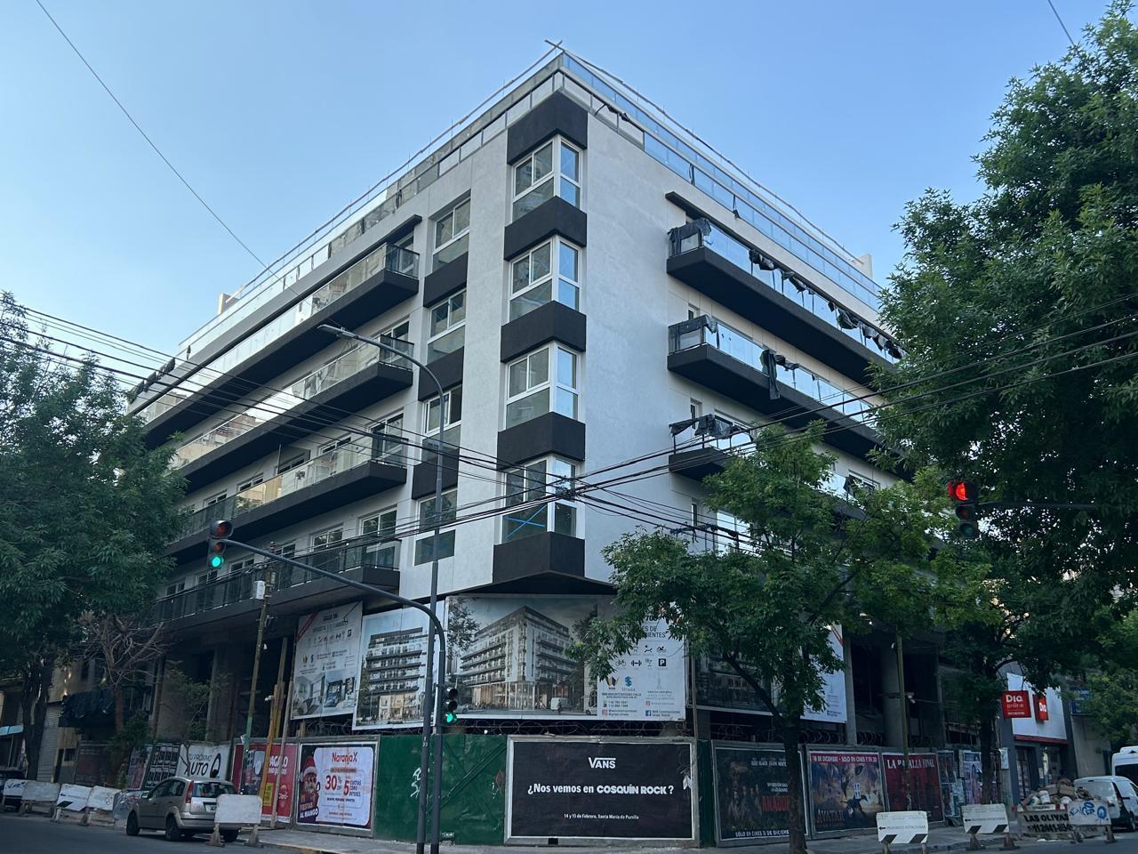 Departamento en venta de 3 ambientes en Abasto