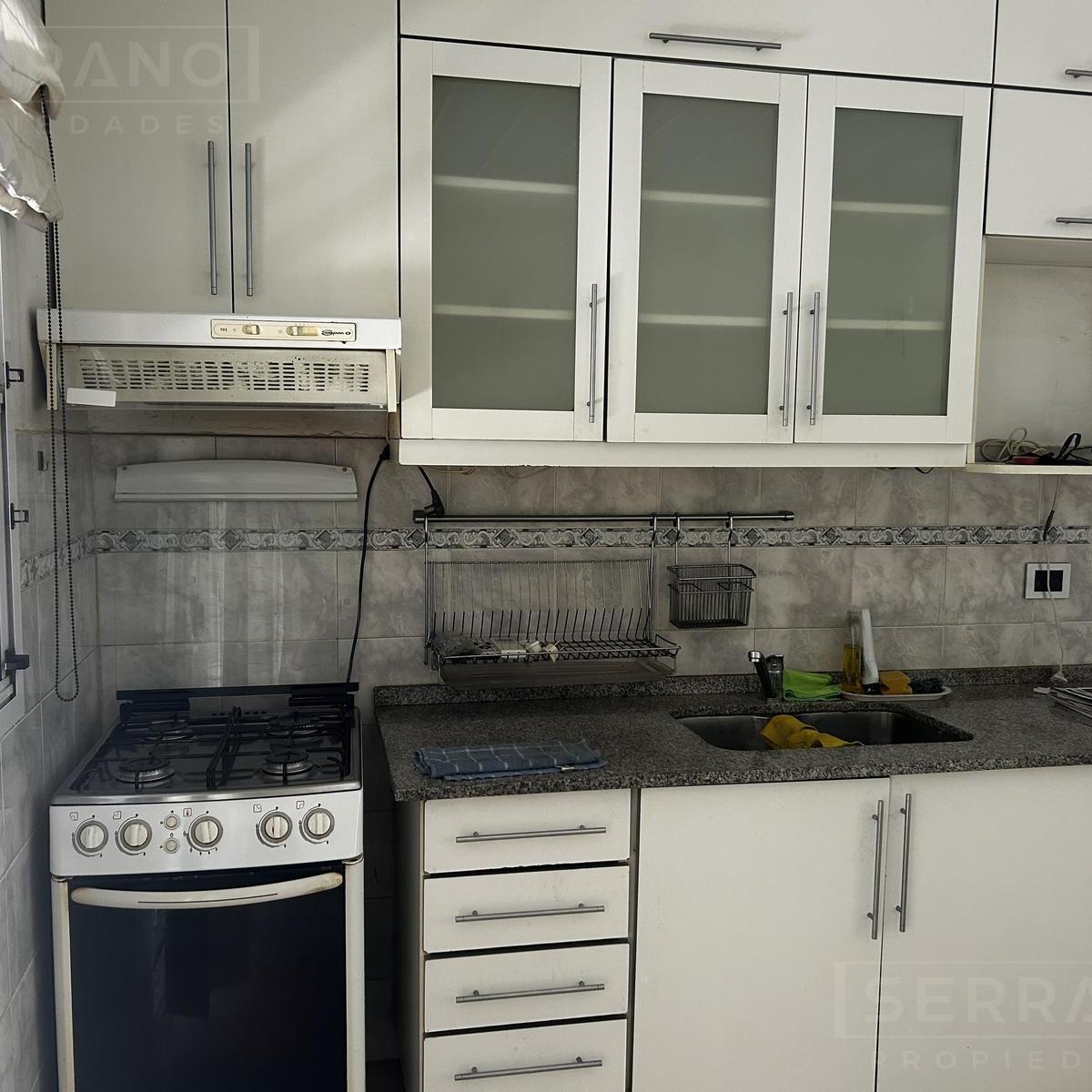 Casa en Venta en Pinar de Tigre, Desarrollada en Tres Planta. Cerca de La Bajada Tigre Centro. 1