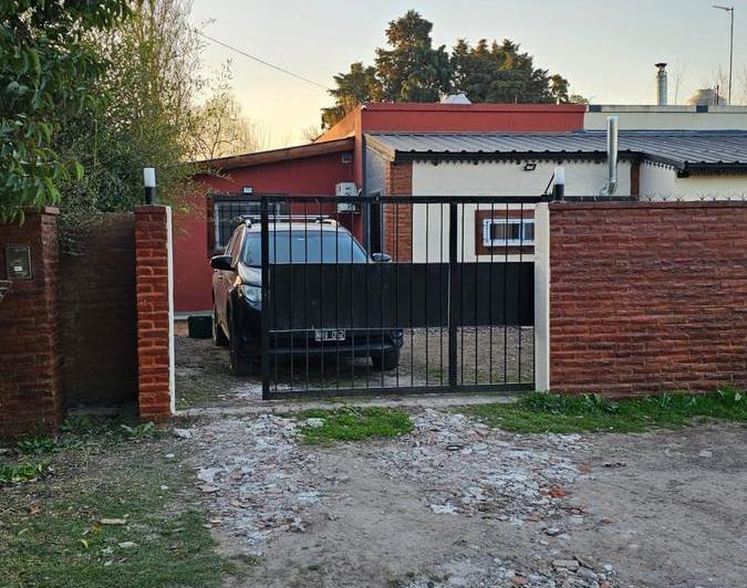 Casa en alquiler anual, 2 dorm. calle constancia c. Vigil 50, Parque Sakura 5