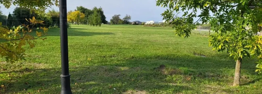 Terreno al golf en Haras Santa María 3