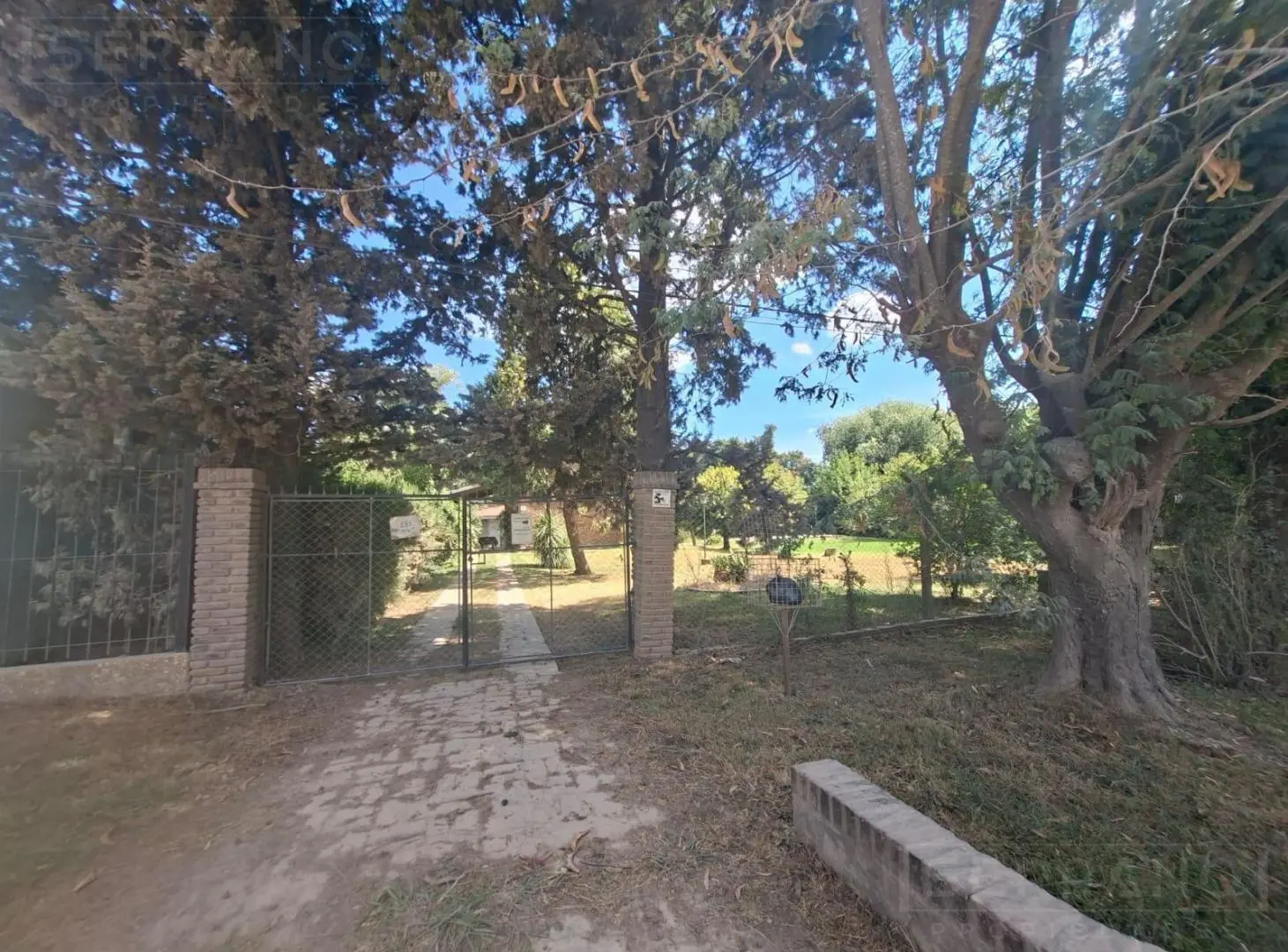 Venta casa zona comercial sobre lote 760 m2, Parque Sakura,  Exaltacion de la  Cruz 2