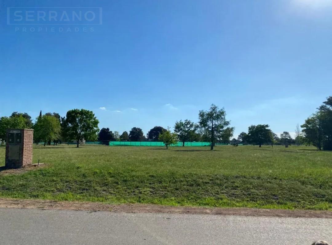 Venta lote de 1071m2 en Barrio Mirabosques, Cardales