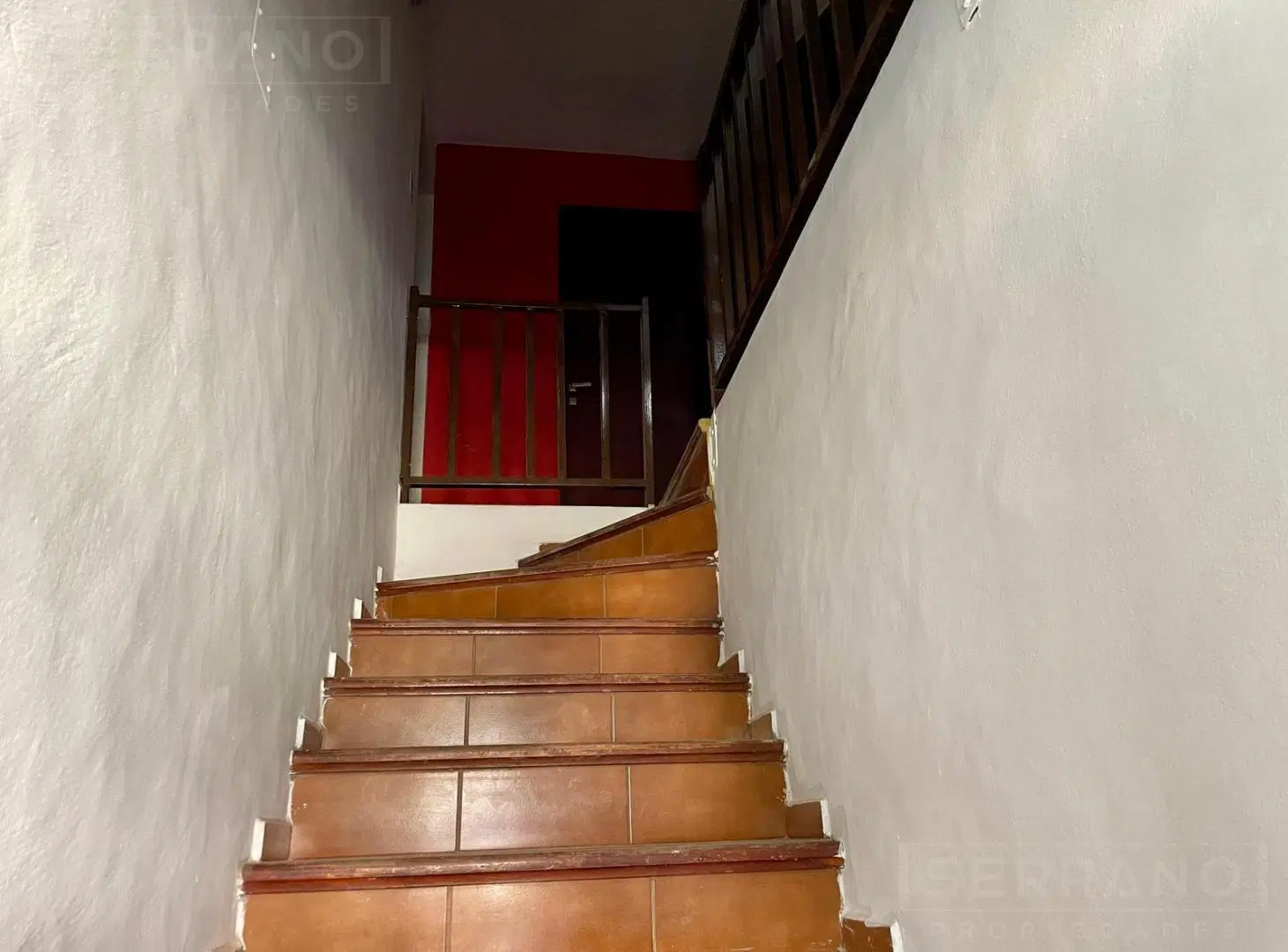 PH en venta, 4 ambientes, amplio con entrepiso y 2 balcones - Escobar 2