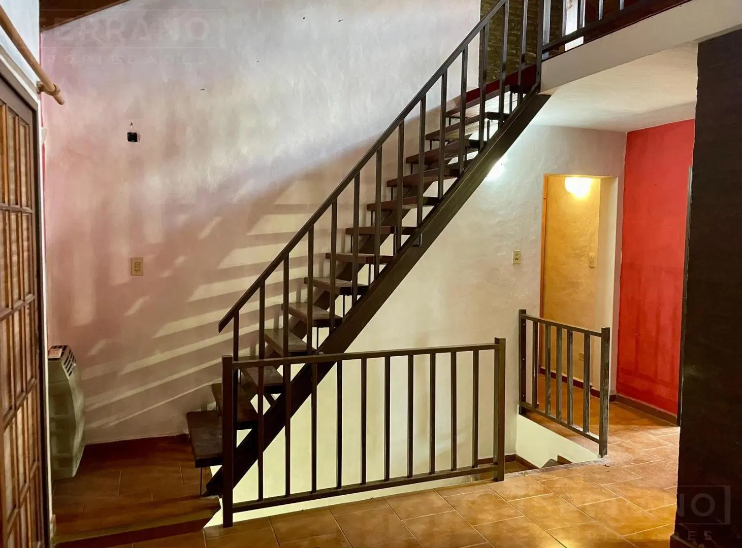 PH en venta, 4 ambientes, amplio con entrepiso y 2 balcones - Escobar 3