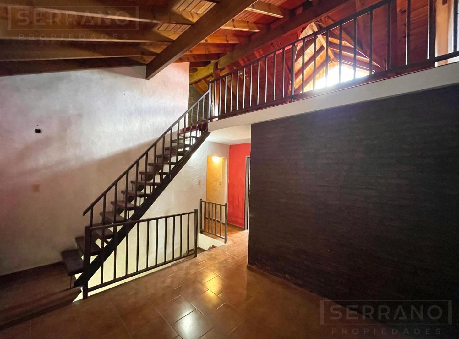 PH en venta, 4 ambientes, amplio con entrepiso y 2 balcones - Escobar