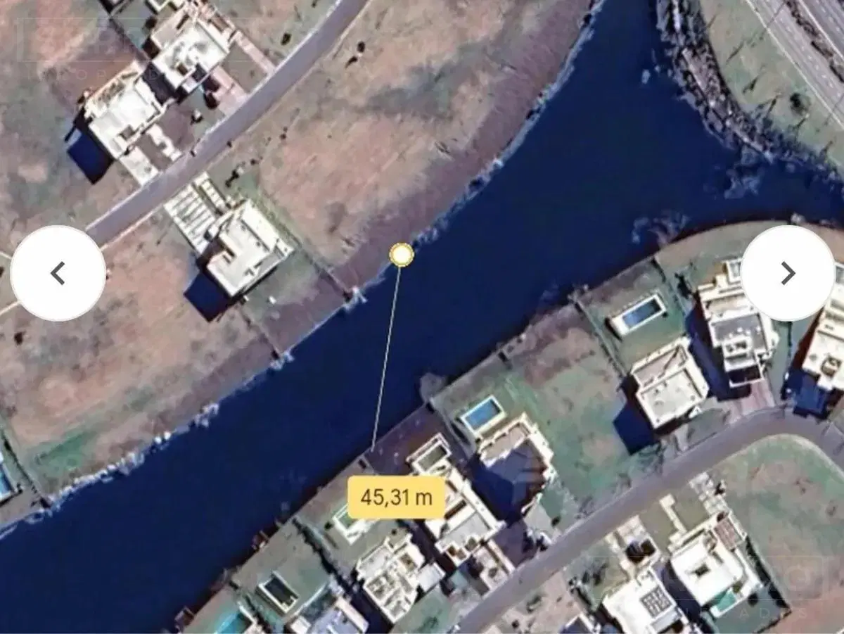 Venta lote con fondo al agua en Puertos del Lago, Riberas. Escobar 5