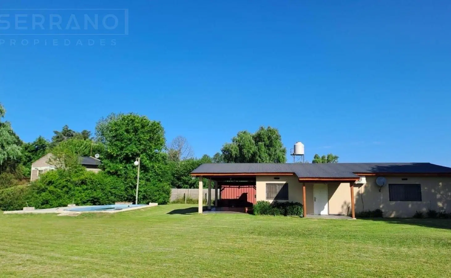 Venta Casa 3 dormitorios en el Barrio Comarca del Sol, Exaltacion de la Cruz 2
