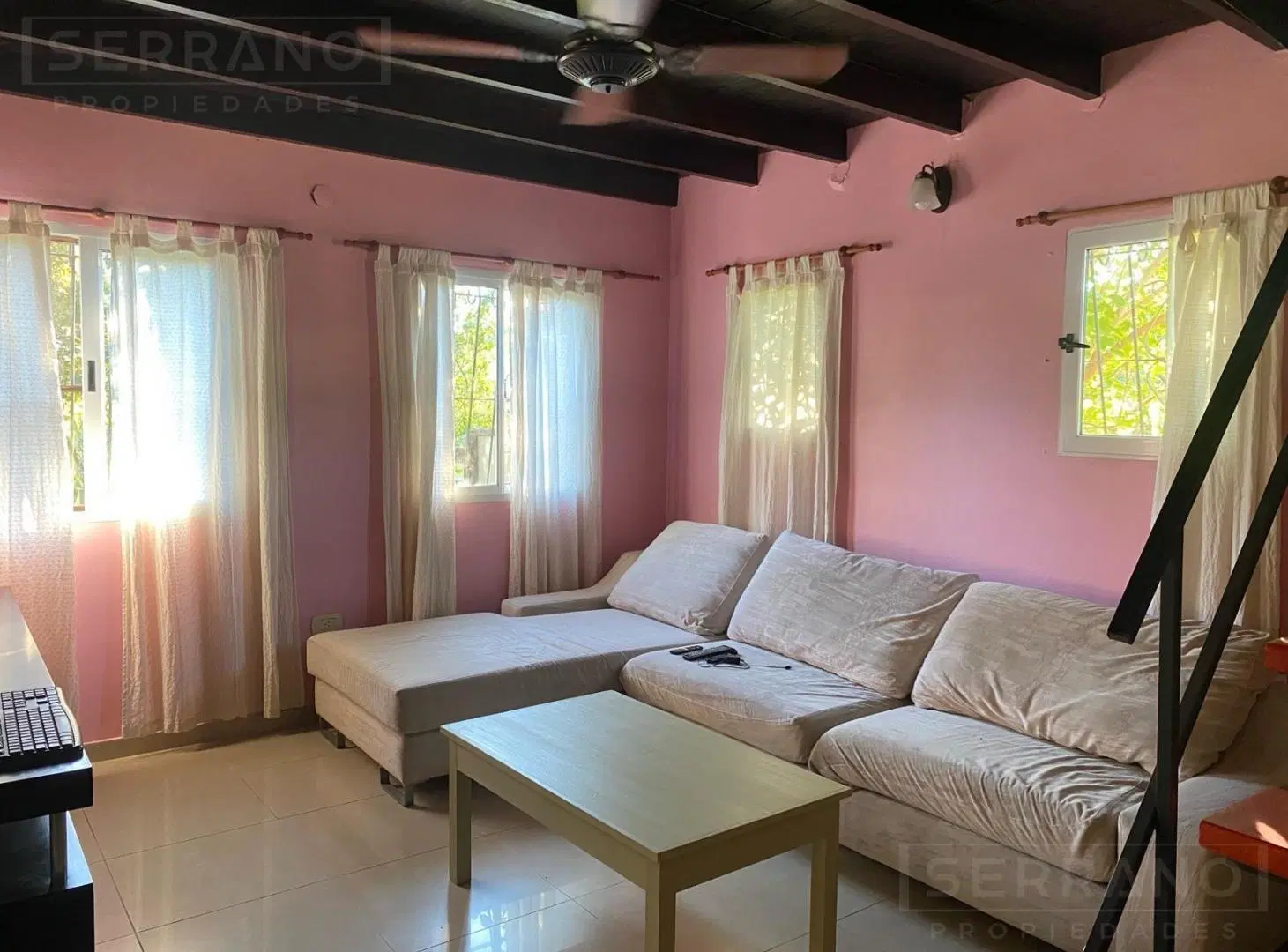 Venta Casa 4 amb en Parque Sakura, Exaltación de la Cruz. Ubicacion central dentro del barrio. 4