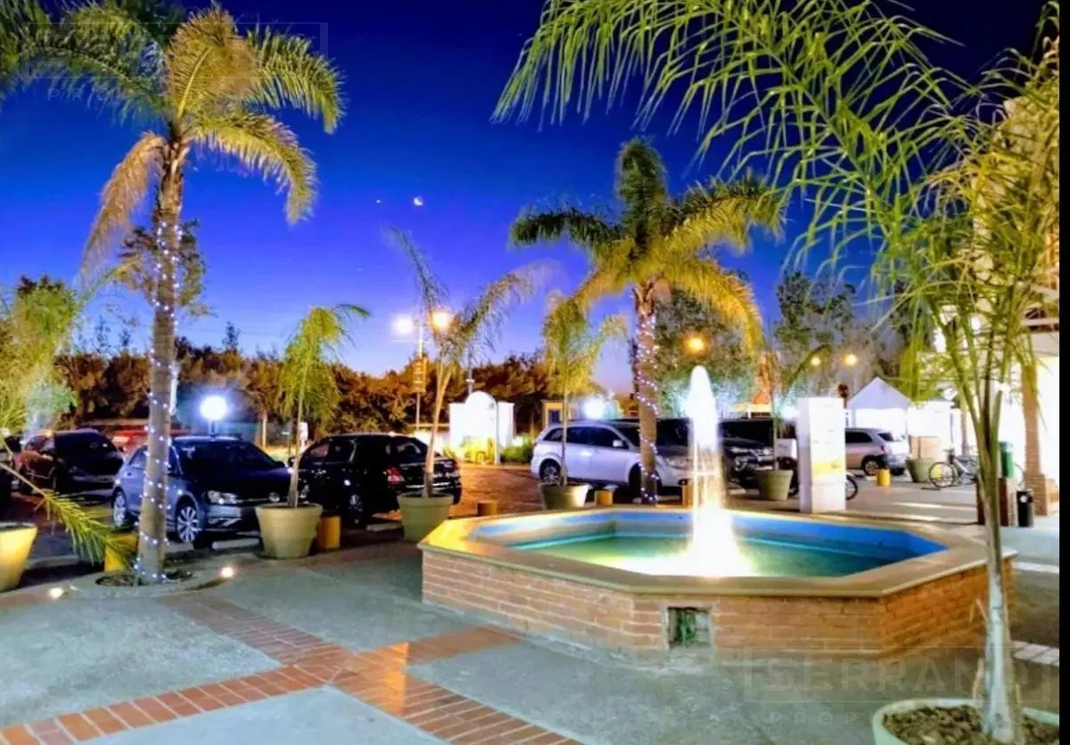 Venta local de 2 plantas en Santa Bárbara. Tigre 3